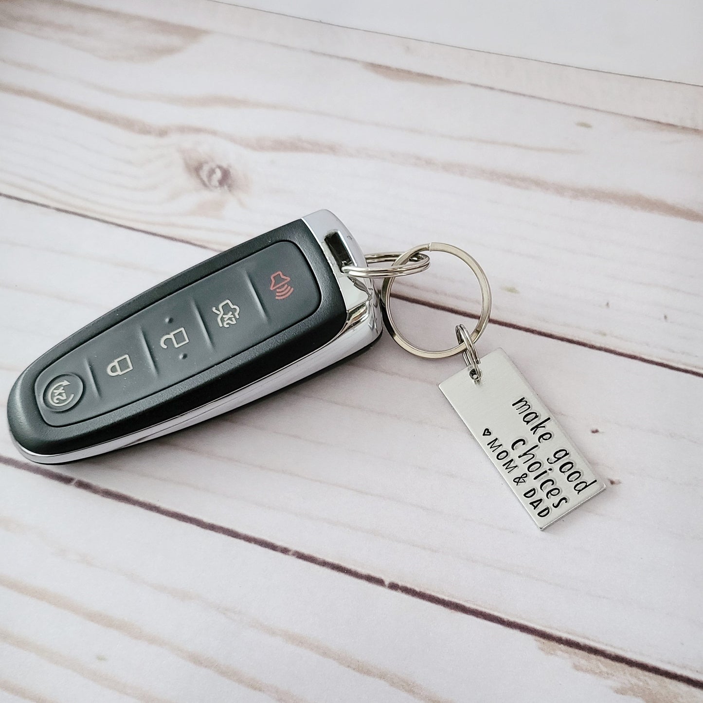 Make Good Choices <3 mom & dad Keychain